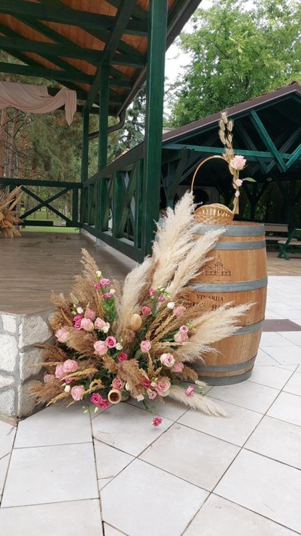 lada-deco-cvetna-dekoracija-48